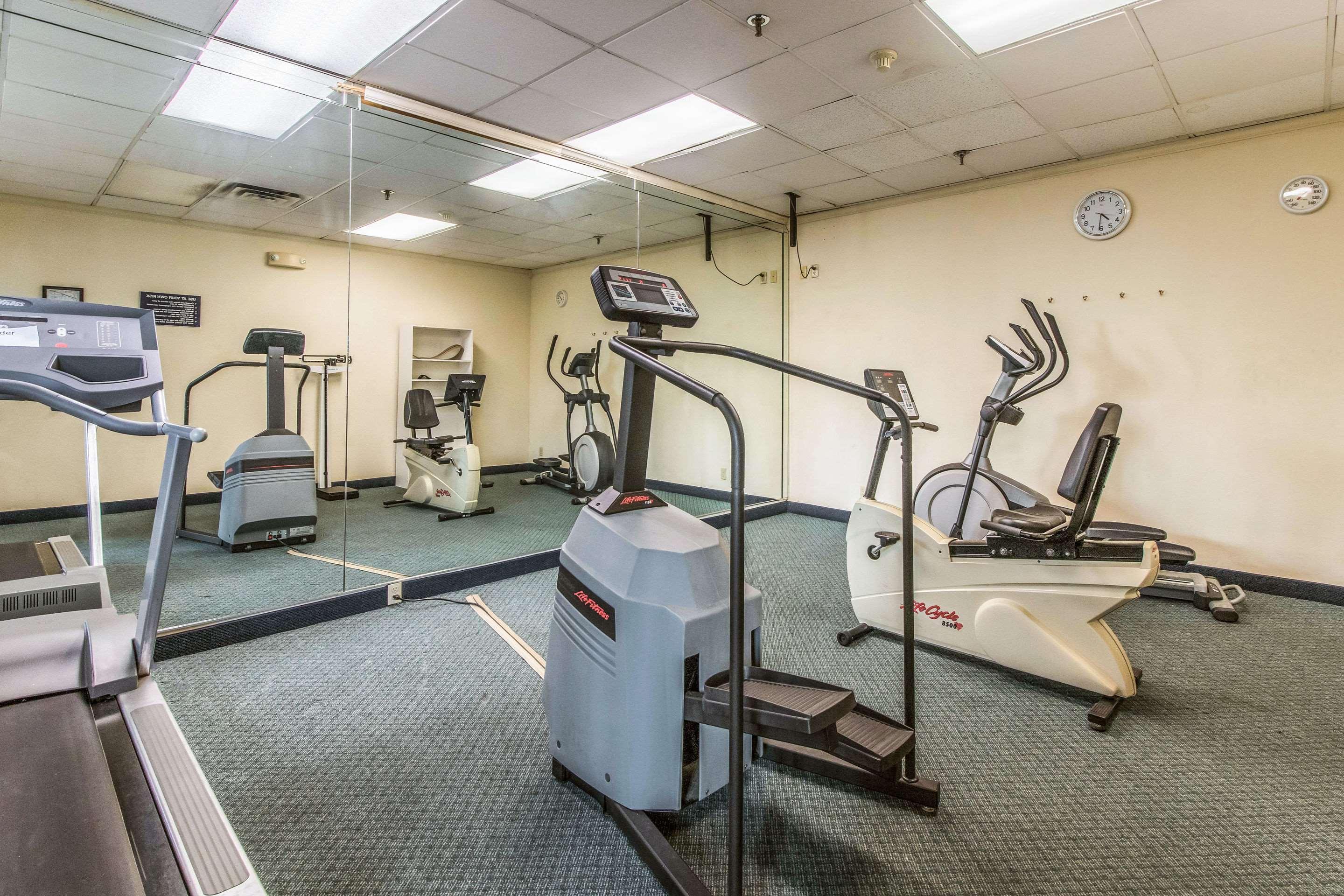 Clarion Hotel Jackson Northwest Екстер'єр фото