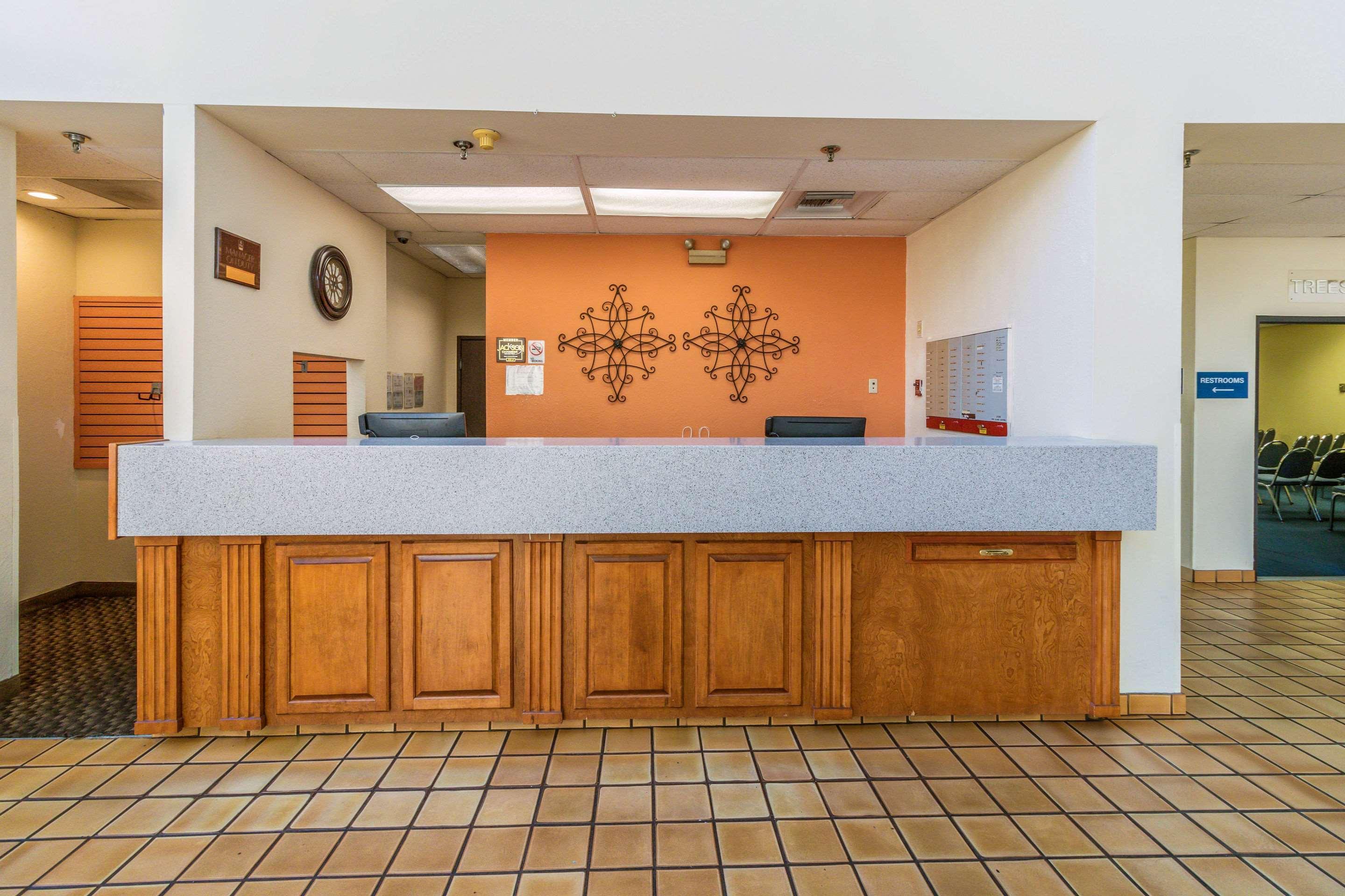 Clarion Hotel Jackson Northwest Екстер'єр фото