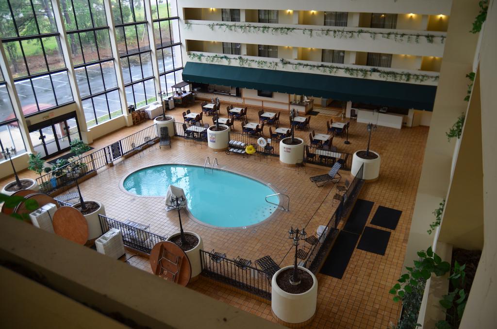 Clarion Hotel Jackson Northwest Екстер'єр фото