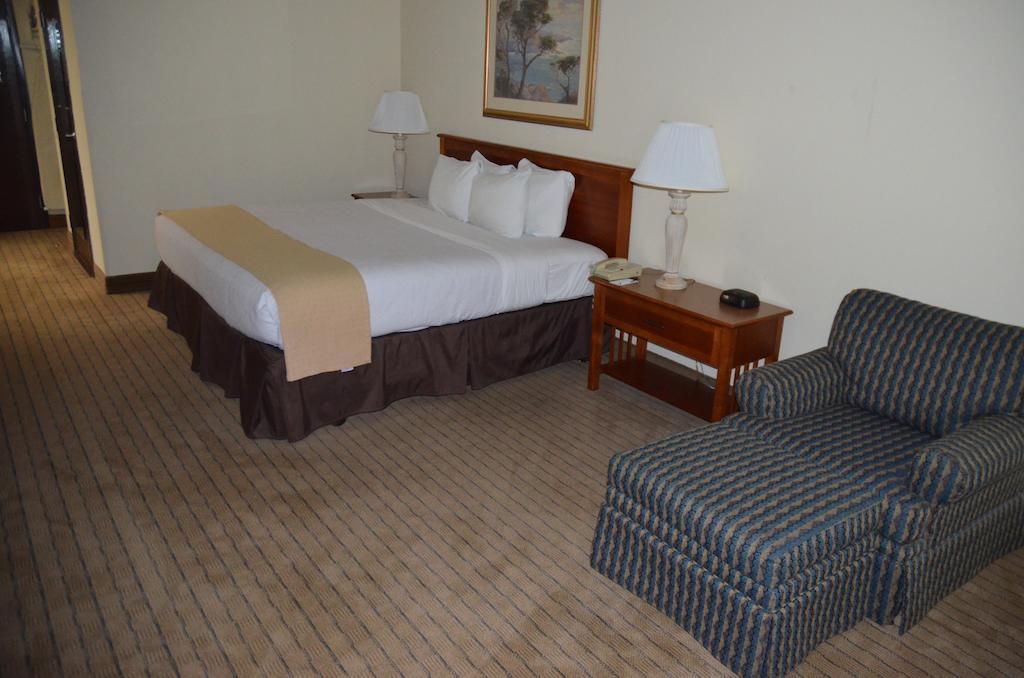 Clarion Hotel Jackson Northwest Екстер'єр фото