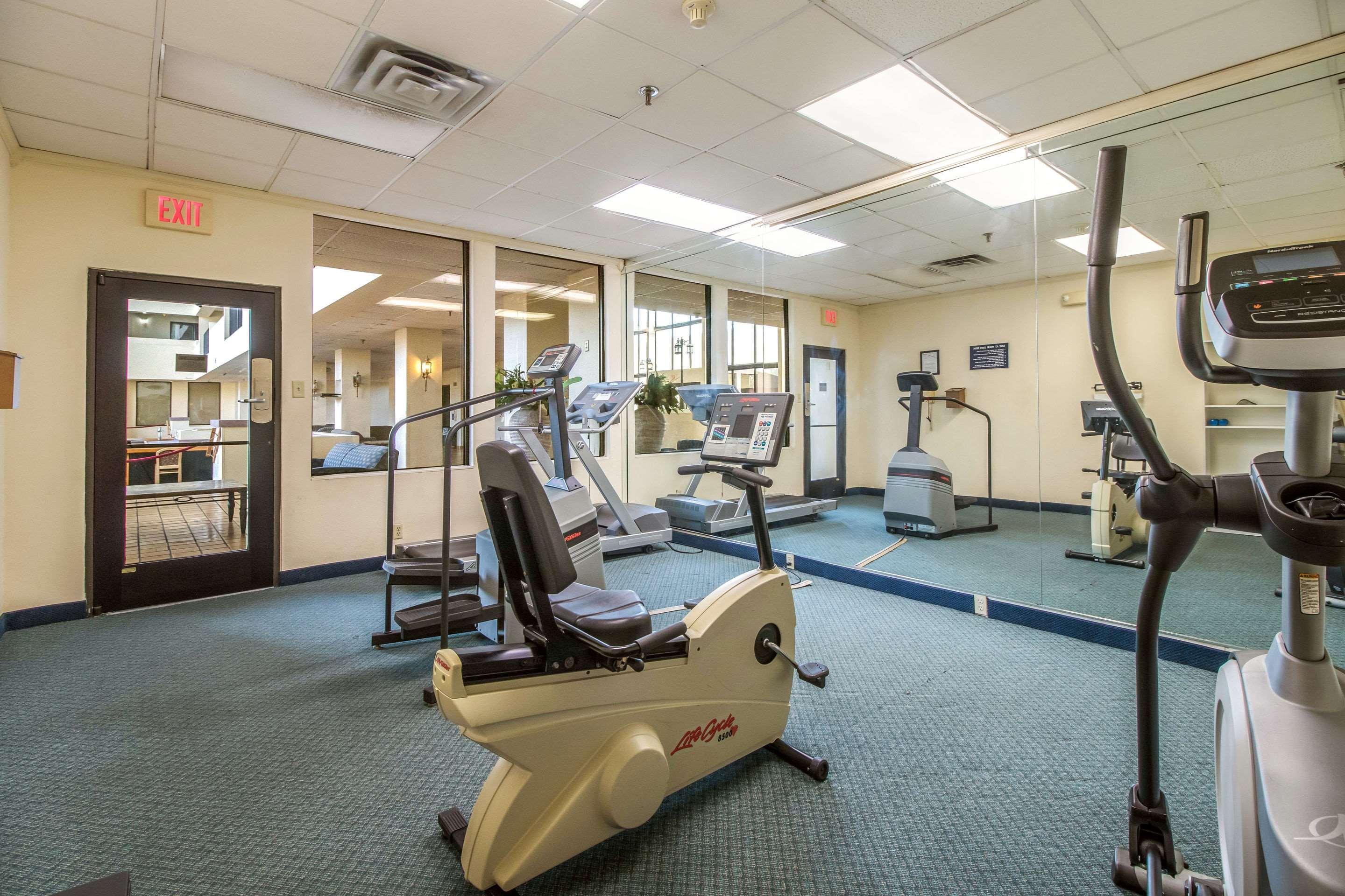 Clarion Hotel Jackson Northwest Екстер'єр фото