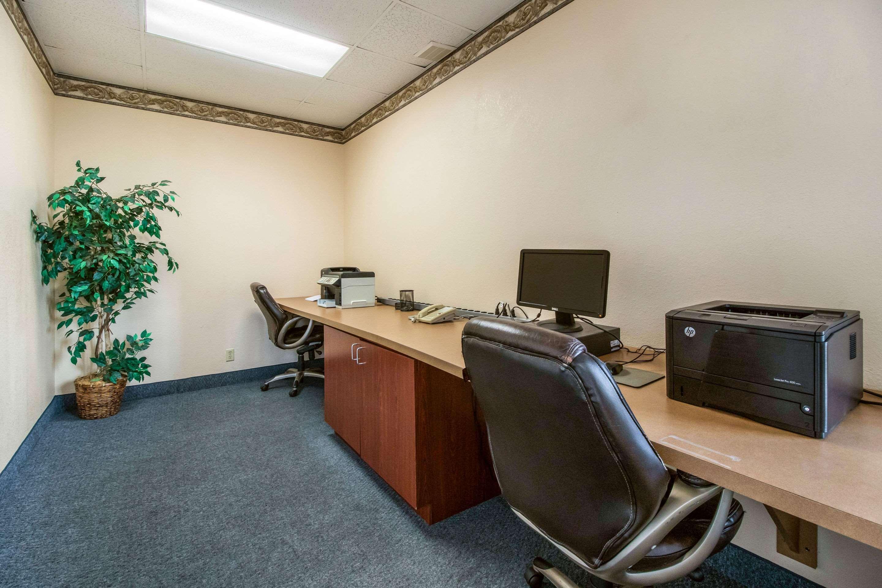 Clarion Hotel Jackson Northwest Екстер'єр фото