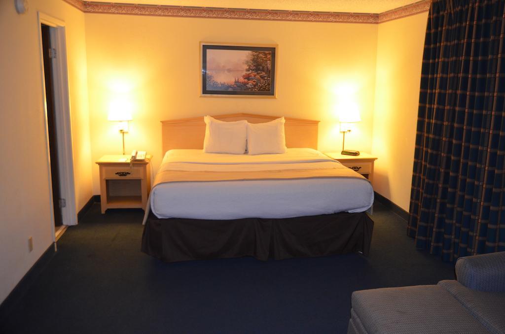 Clarion Hotel Jackson Northwest Екстер'єр фото