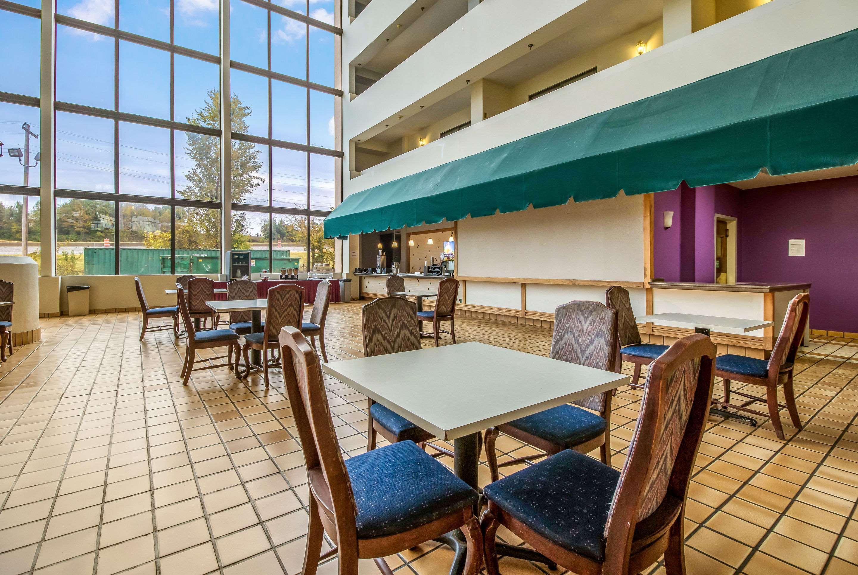Clarion Hotel Jackson Northwest Екстер'єр фото